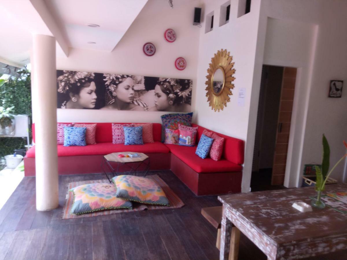 Hostel Karisa Pods Seminyak Zewnętrze zdjęcie